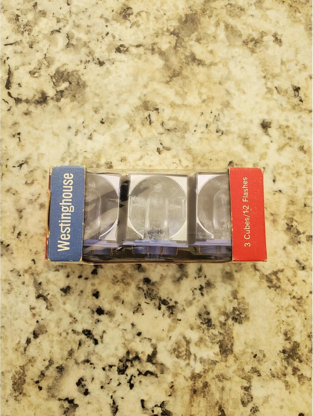Westinghouse 3 Blue Flash Cubes Vintage Photography Accessory